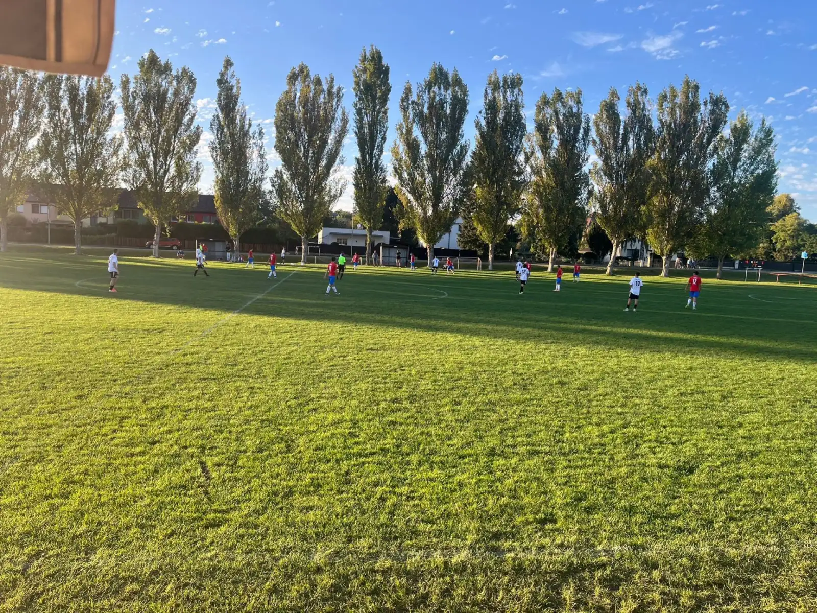 Jičíněves - Chomutice B 4:1, poločas 3:1.