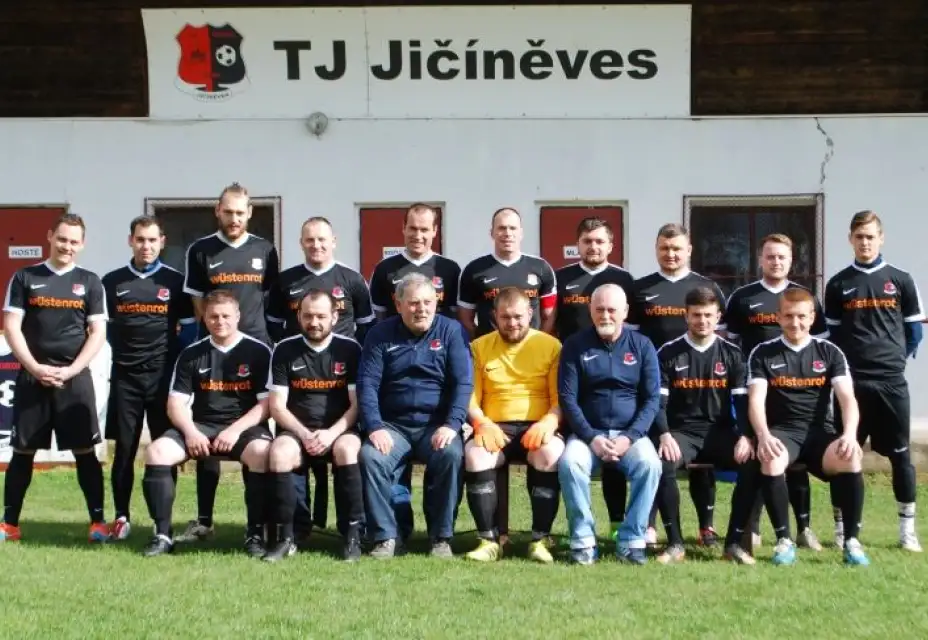 TJ Sokol Jičíněves : SK Češov 3:0 (2:0)